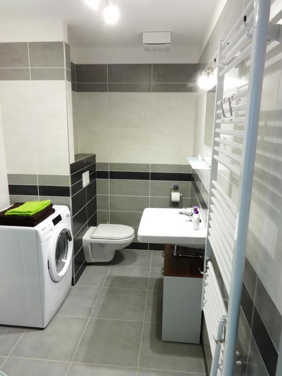 Apartments 4U Center + Free Parking Olomouc Exterior photo